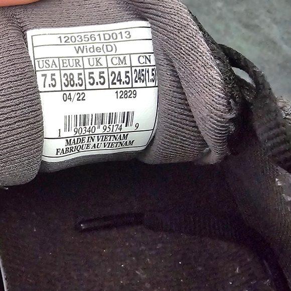 Brooks Adrenaline GTS Black/Pink Athletic Running Shoes with Cushioned Support - Picture 3 of 4